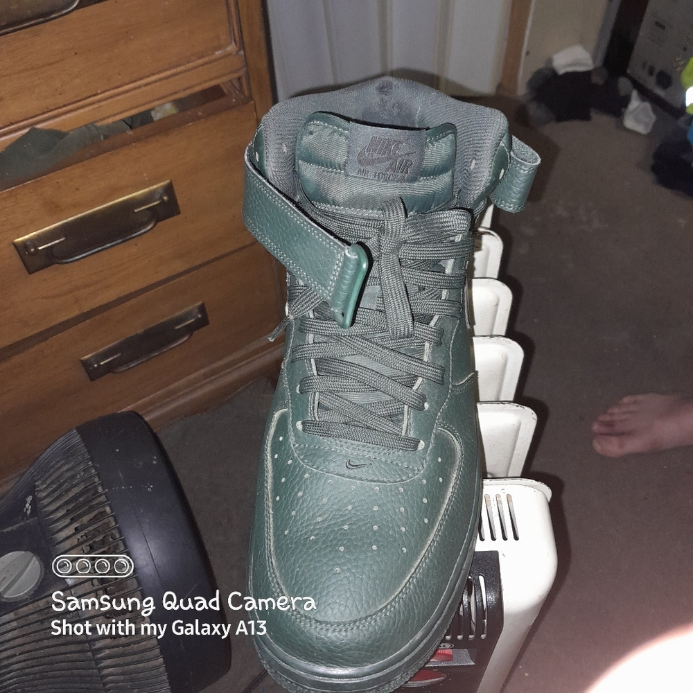 Mens shoes